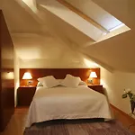 Casa De Caldelas