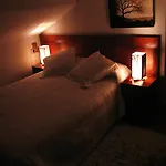 Casa De Caldelas カストロ・カルデーラス