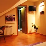 ホテル Casa De Caldelas 2*