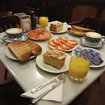 호텔 Casa De Caldelas 2*