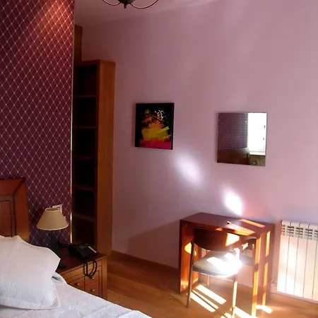 Hotel Casa De Caldelas 2*