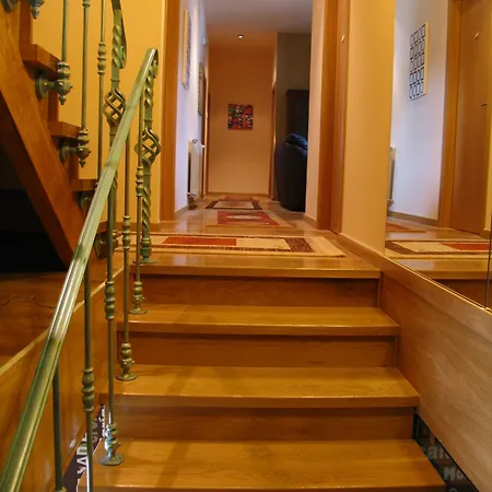 Casa De Caldelas カストロ・カルデーラス